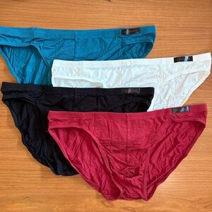 Men’s bikini briefs
